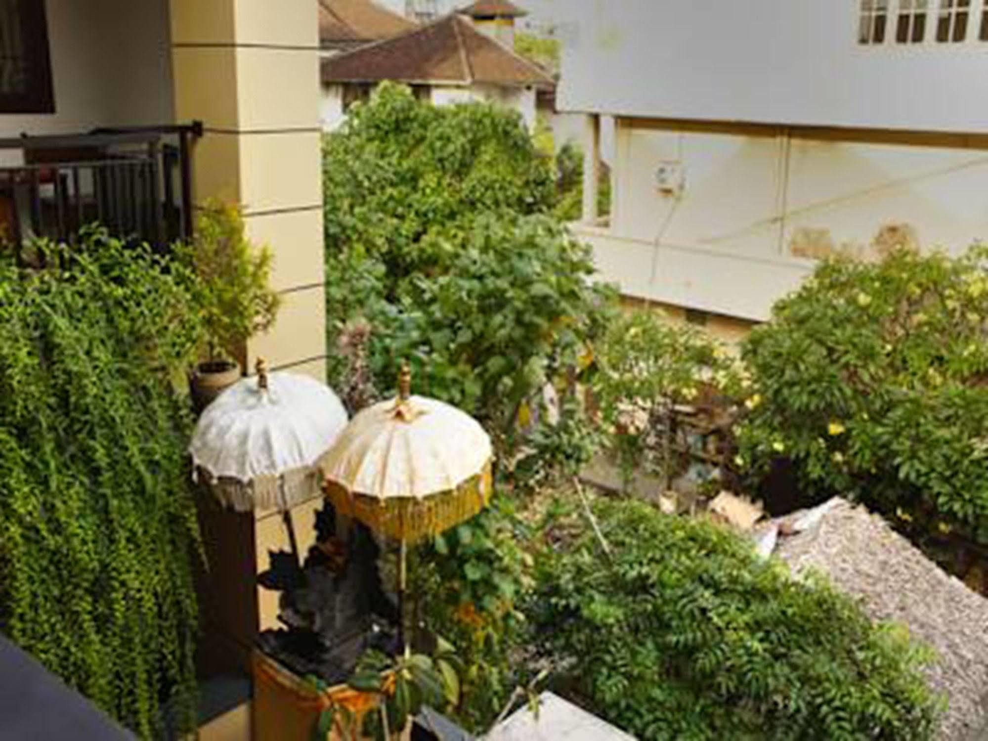 Graha Chania Legian Кута Экстерьер фото