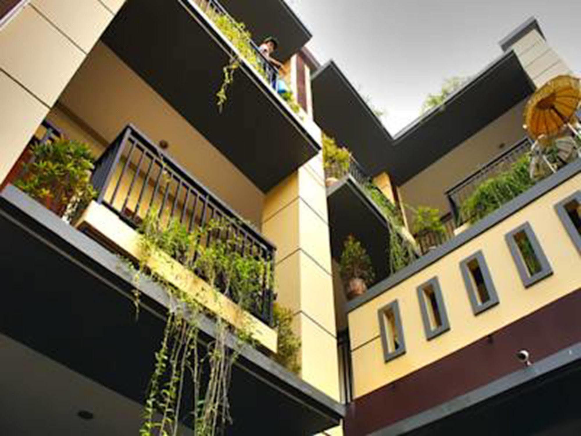 Graha Chania Legian Кута Экстерьер фото